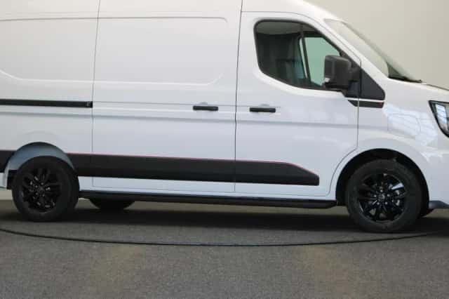 Nissan Interstar (2026) thumbnail 22