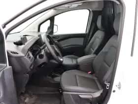 Nissan Townstar (2026) thumbnail 16