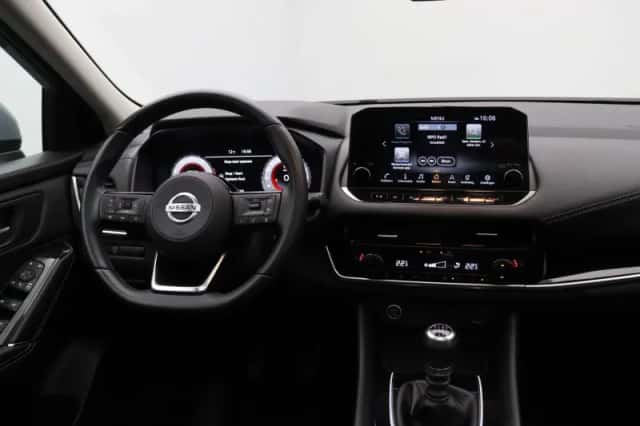 Nissan Qashqai (2021) thumbnail 5