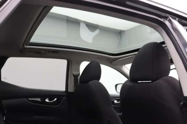 Nissan Qashqai (2021) thumbnail 4
