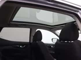 Nissan Qashqai (2021) thumbnail 4