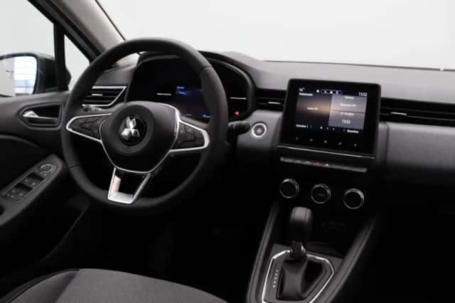 Mitsubishi Colt (2025) thumbnail 4