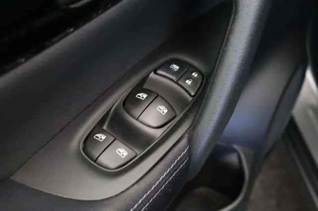 Nissan Qashqai (2021) thumbnail 18