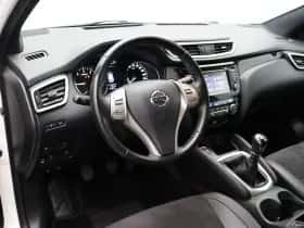 Nissan Qashqai (2017) thumbnail 16