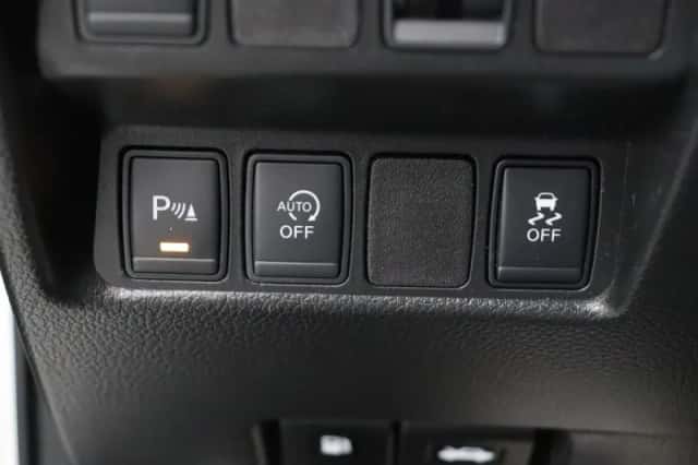 Nissan Qashqai (2017) thumbnail 21