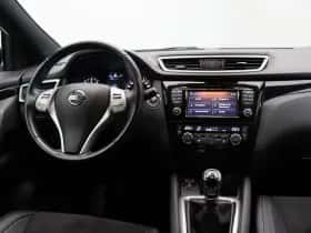 Nissan Qashqai (2017) thumbnail 4