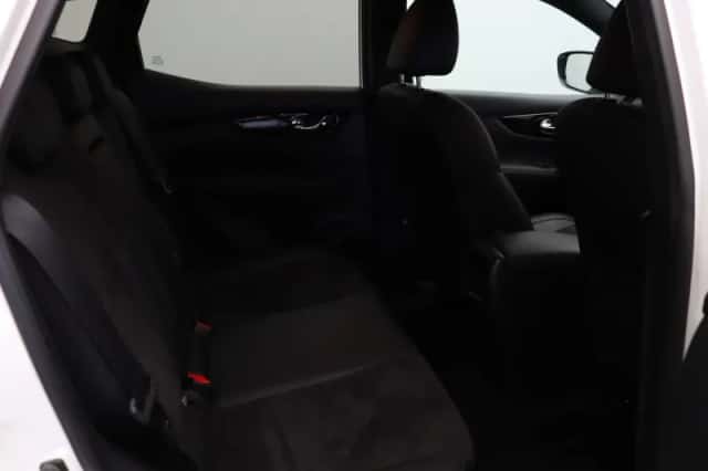 Nissan Qashqai (2017) thumbnail 8