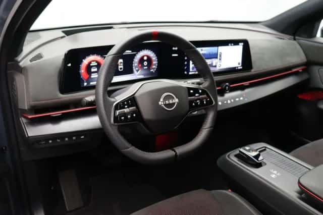 Nissan Ariya (2025) thumbnail 18