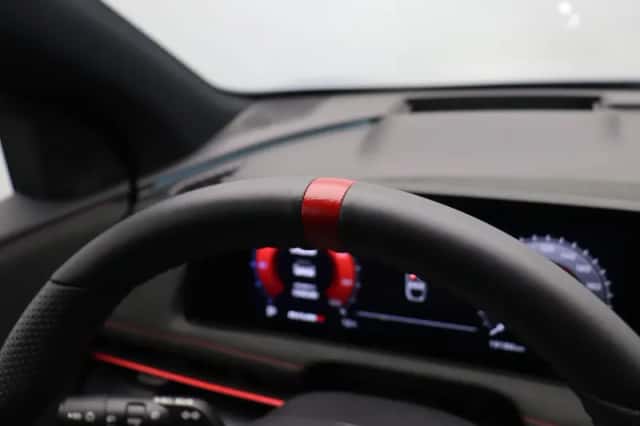 Nissan Ariya (2025) thumbnail 29