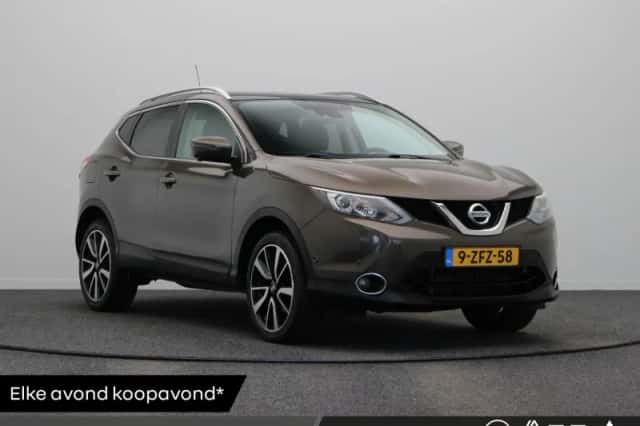 Nissan Qashqai (2015) thumbnail 1