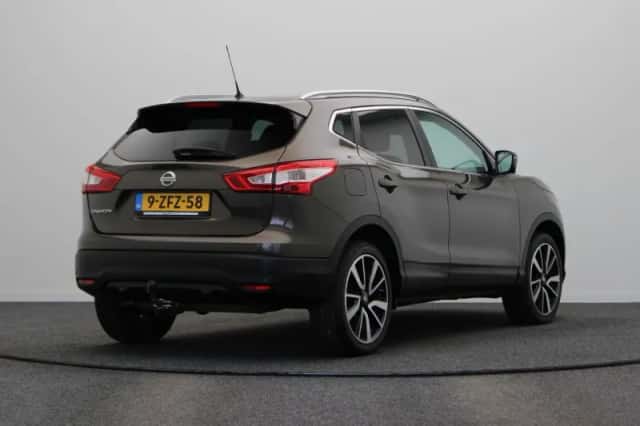 Nissan Qashqai (2015) thumbnail 11