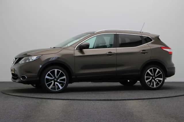 Nissan Qashqai (2015) thumbnail 12