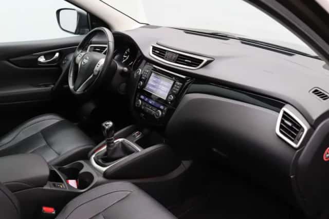 Nissan Qashqai (2015) thumbnail 14