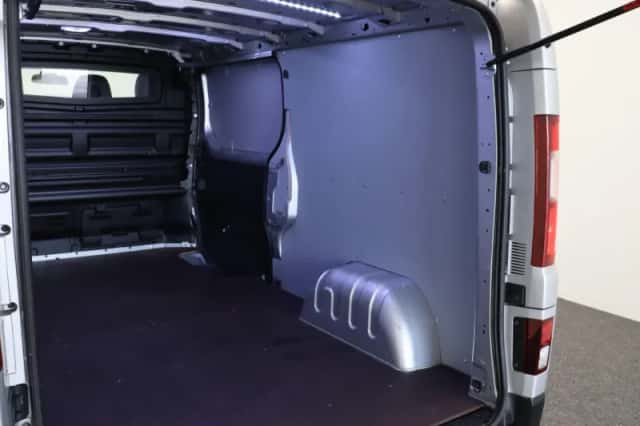 Nissan NV300 (2021) thumbnail 15