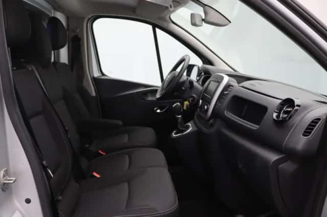 Nissan NV300 (2021) thumbnail 8