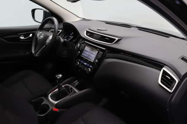 Nissan Qashqai (2015) thumbnail 14