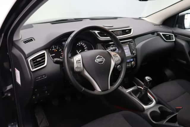 Nissan Qashqai (2015) thumbnail 17