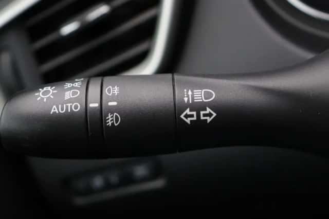 Nissan Qashqai (2015) thumbnail 25