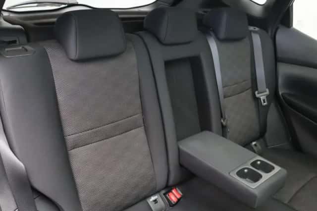 Nissan Qashqai (2015) thumbnail 9