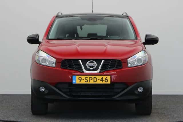 Nissan Qashqai (2013) thumbnail 6