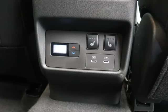 Nissan X-Trail (2026) thumbnail 4