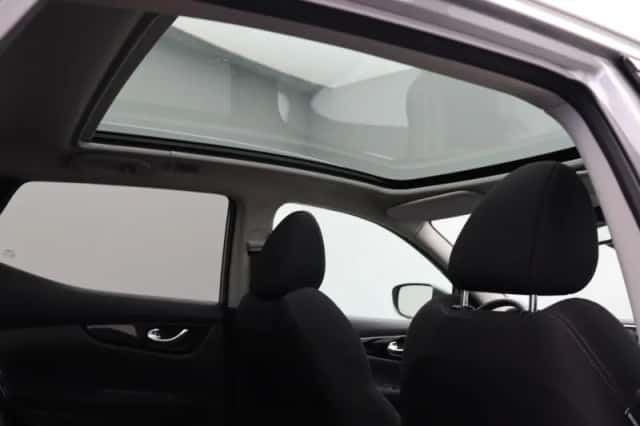 Nissan Qashqai (2020) thumbnail 4