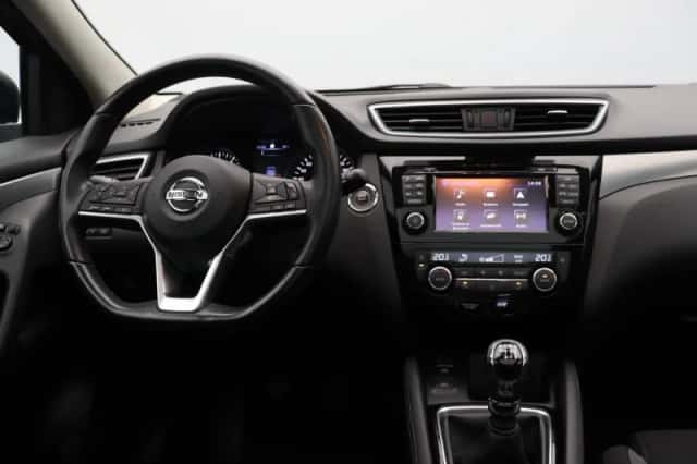 Nissan Qashqai (2018) thumbnail 5