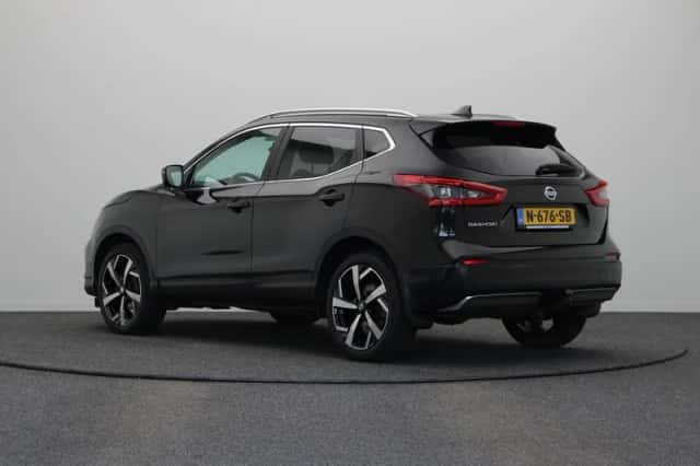 Nissan Qashqai (2018) thumbnail 2