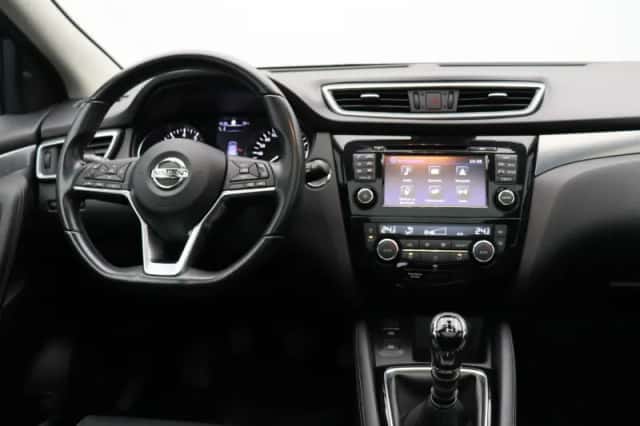 Nissan Qashqai (2018) thumbnail 5