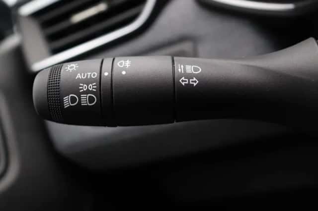 Renault Clio (2025) thumbnail 2