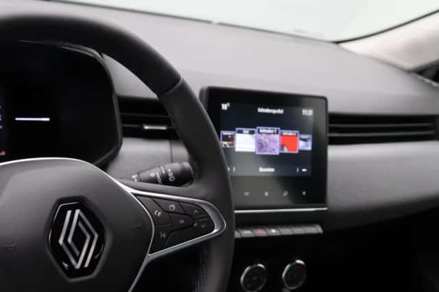 Renault Clio (2025) thumbnail 16