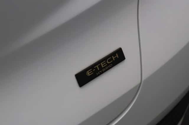 Renault Captur (2024) thumbnail 42