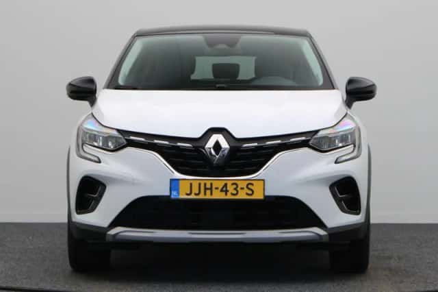 Renault Captur (2024) thumbnail 6