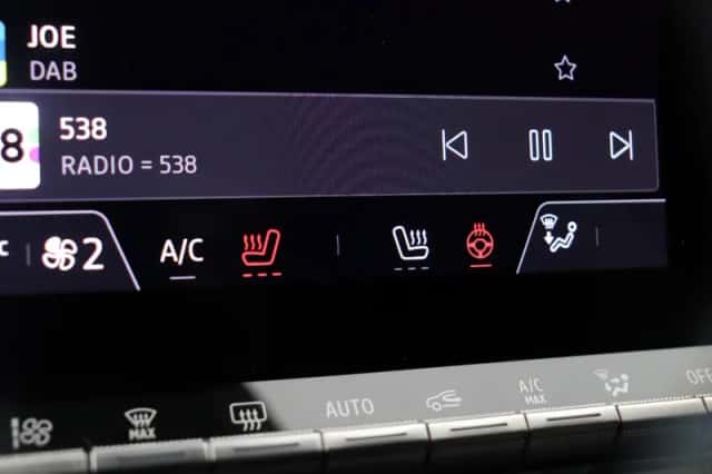 Renault Captur (2024) thumbnail 19
