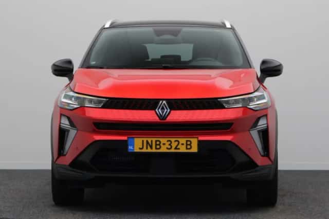 Renault Captur (2024) thumbnail 4