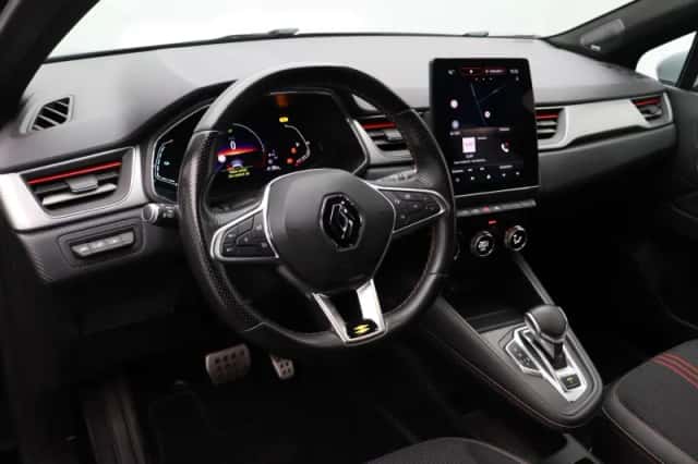 Renault Captur (2021) thumbnail 17