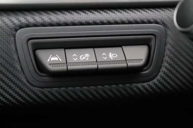 Renault Captur (2021) thumbnail 21
