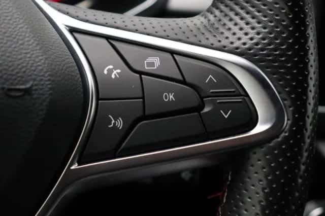 Renault Captur (2021) thumbnail 23