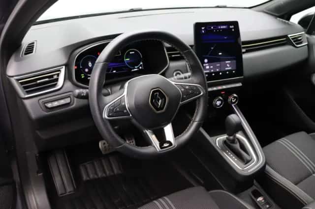 Renault Clio (2023) thumbnail 16
