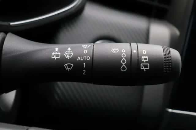 Renault Clio (2023) thumbnail 23