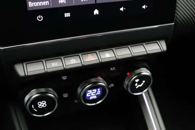 Renault Clio (2023) thumbnail 31