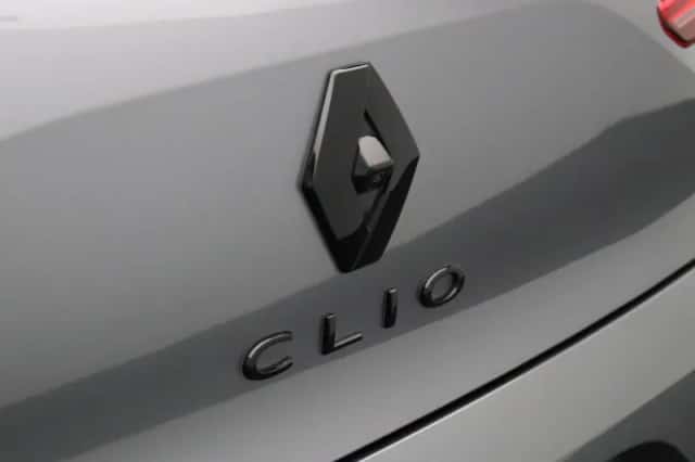 Renault Clio (2023) thumbnail 40