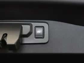 Renault Austral (2024) thumbnail 16