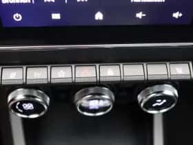 Renault Arkana (2024) thumbnail 23