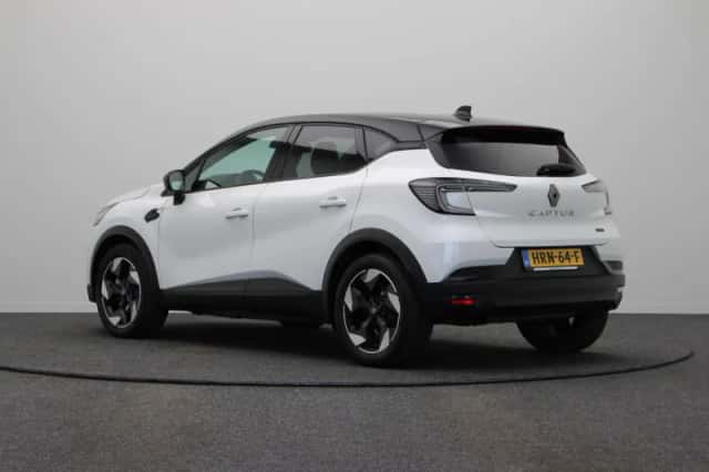 Renault Captur (2025) thumbnail 2