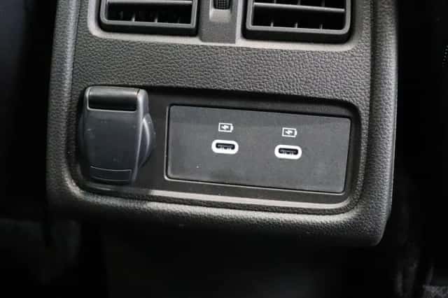 Renault Captur (2025) thumbnail 4
