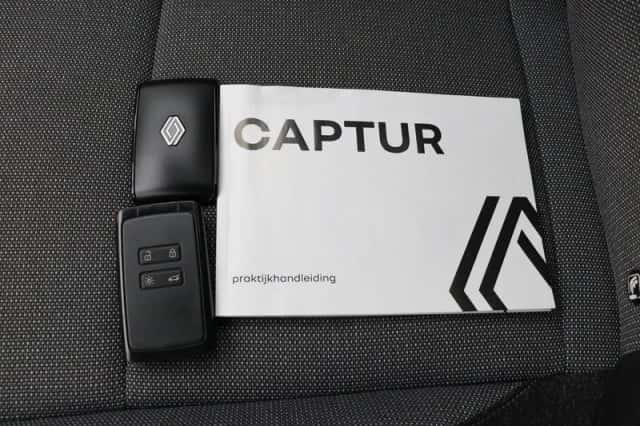 Renault Captur (2025) thumbnail 38