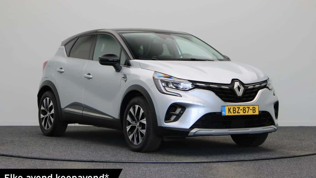 Renault Captur (2024) — foto 1