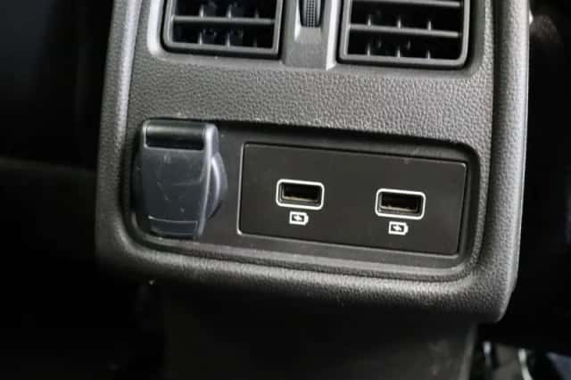 Renault Captur (2024) thumbnail 4