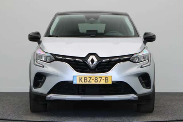 Renault Captur (2024) thumbnail 6